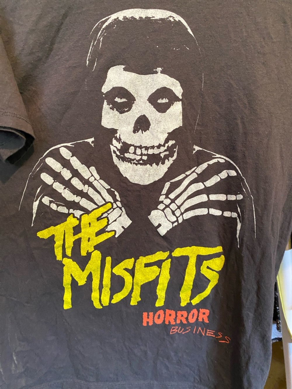 Misfits Graphic Short-Sleeve Tee with Yellow & Red Print